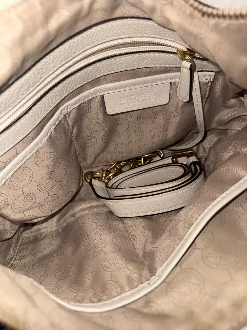 Michael Kors Soft Pebbled Cream Hobo with Tassel - Picture 4 of 5